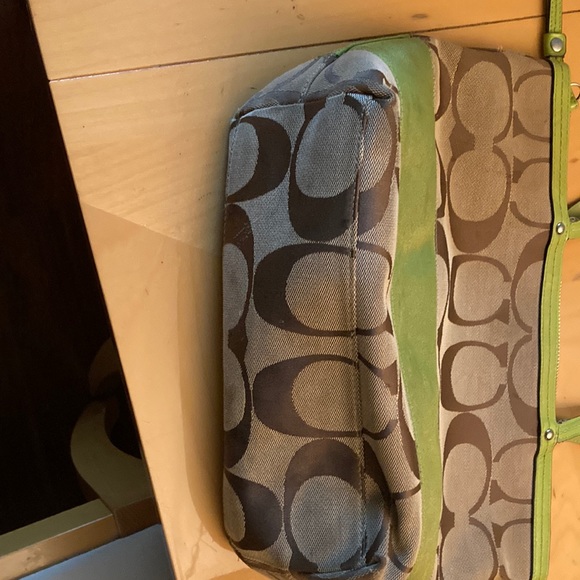 Authentic Coach signature purse - Picture 2 of 5